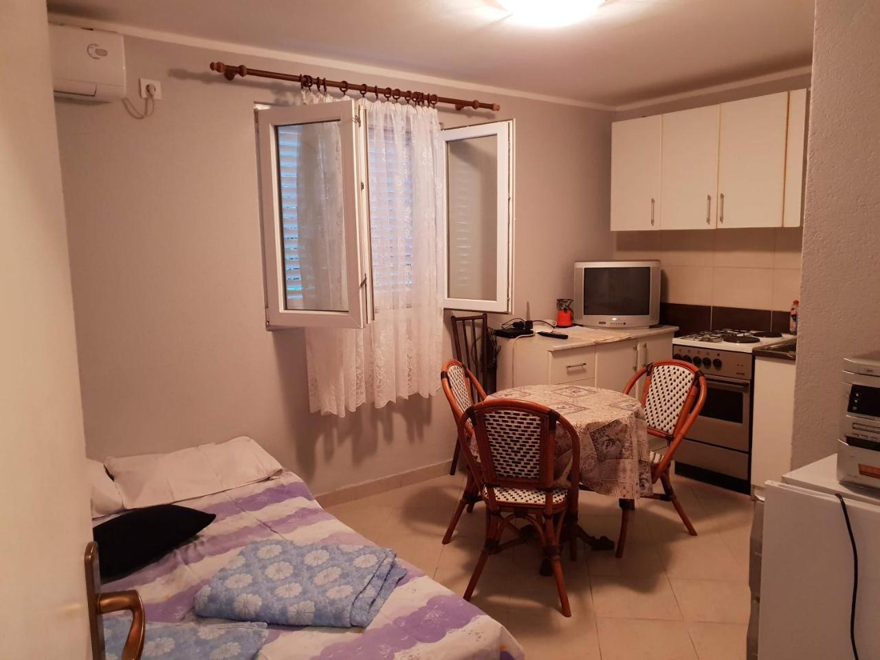 Apartment Miki Herceg Novi Exterior foto